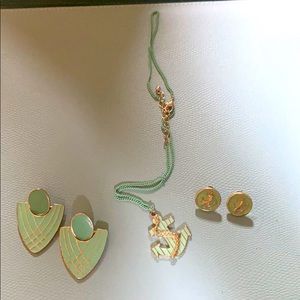 Anchor necklace with two matching earrings